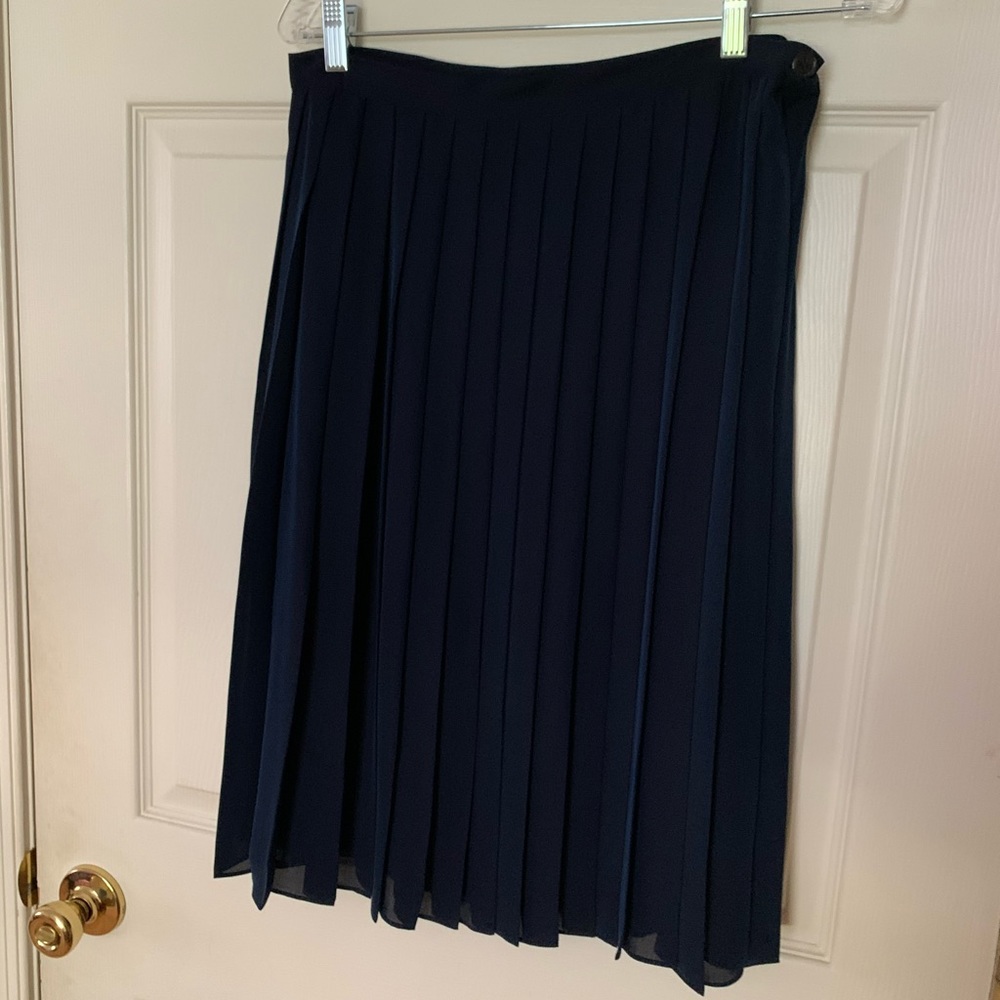 Gorgeous Trendy Ralph Lauren Navy Silk Midi Pleated Skirt